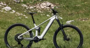 Nueva RAYMON DUROK: La Revolución e-MTB con Motor Avinox y Batería Extraíble durok-raymon-2026